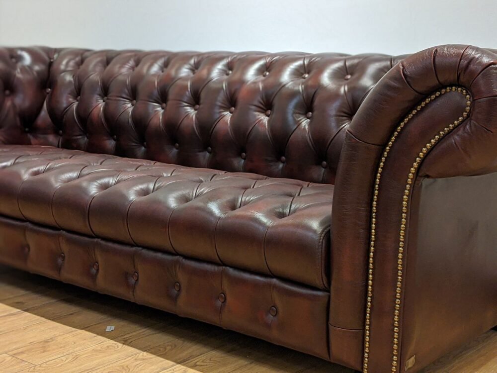 Colorado 7 Seater Chesterfield Sofa in Antique Red Leather