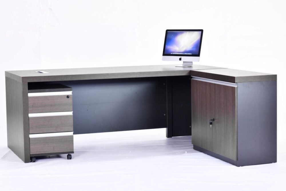 MG-011 – EXECUTIVE DESK